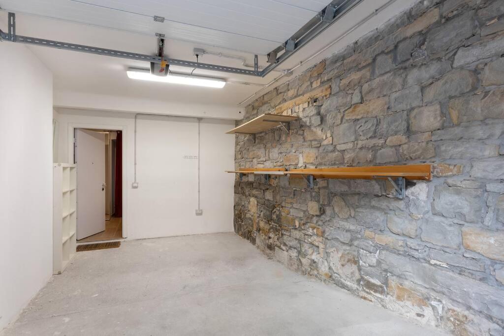 Casa Cereria - Apartment With Parking Triëst Buitenkant foto